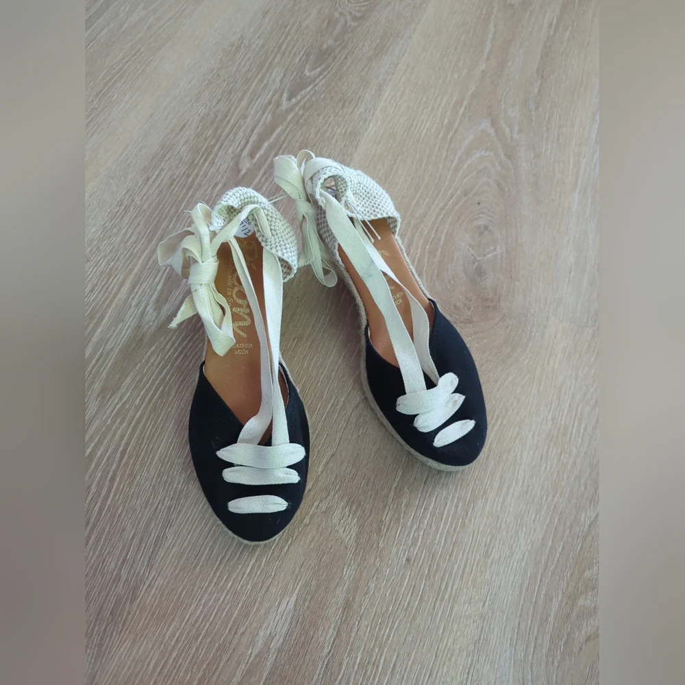 PICON Cream & Black  Ribbon Stitching Wedge Espadrille Handmade Spain Sz 7.5 New